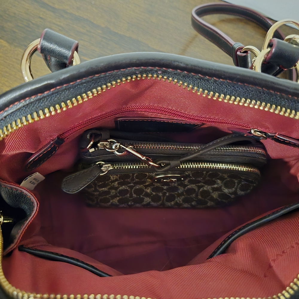 Coach Brown and Black Signature Women's Bag Set - Picture 10 of 11